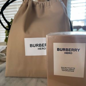 Burberry Hero EDT & Burberry pouch
